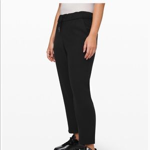 Lululemon On the Fly 7/8 Black Pants